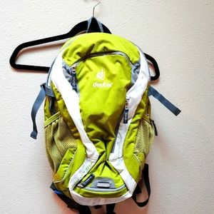 Deuter Women's Bike One 18 SL Hydration Pack: Moss/White~ 100 oz